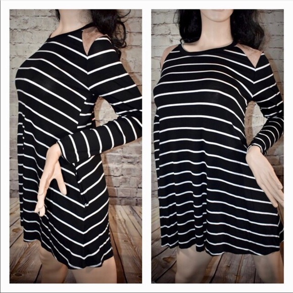 Black White Striped Tunic Shift Dress - Picture 4 of 4